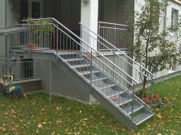 Aussentreppe gerade-059